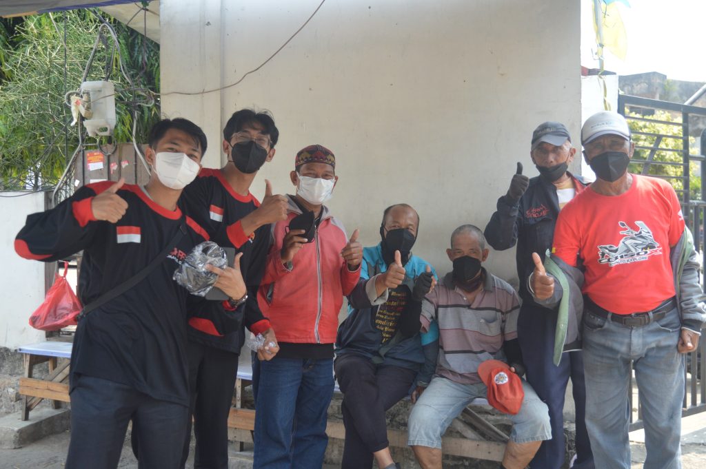 Kolaborasi PPPA Darul Quran Lampung dan SurviveFUP_GUP Lampung Bagikan 300+ Masker Gratis untuk Lindungi Warga Bandar Lampung dari Dampak Erupsi Anak Krakatau